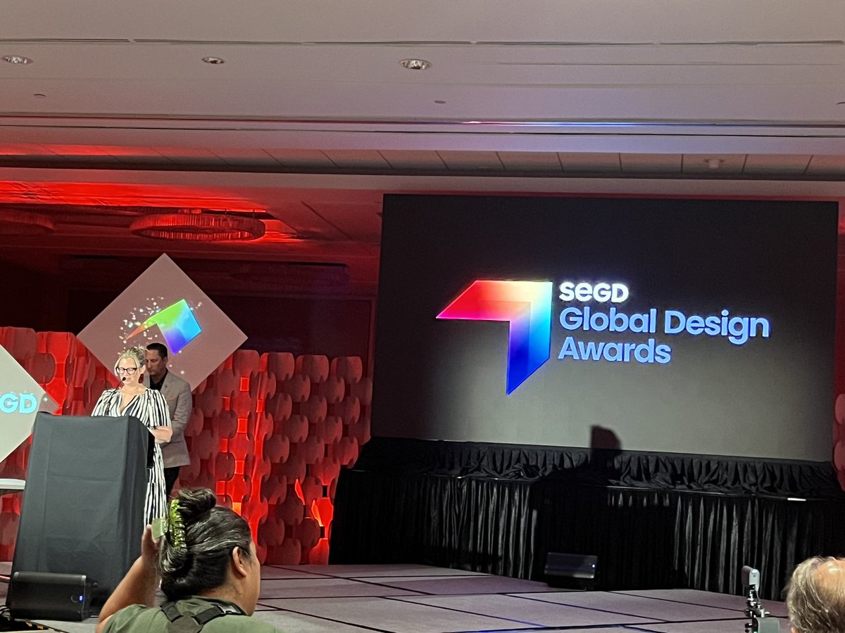 Blooloop's tweet photo. Now we’re hearing who has won the 2023 @SEGD Global Design Awards, with @solomon_group as the presenting sponsors https://t.co/fGW0LH8IAq