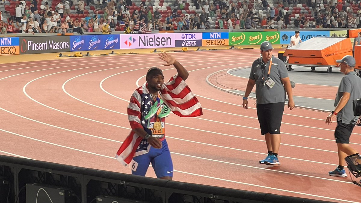 jacswift's tweet photo. Had a great night in Budapest watching the 200 finals. Amazing @LylesNoah https://t.co/f301baHzEt