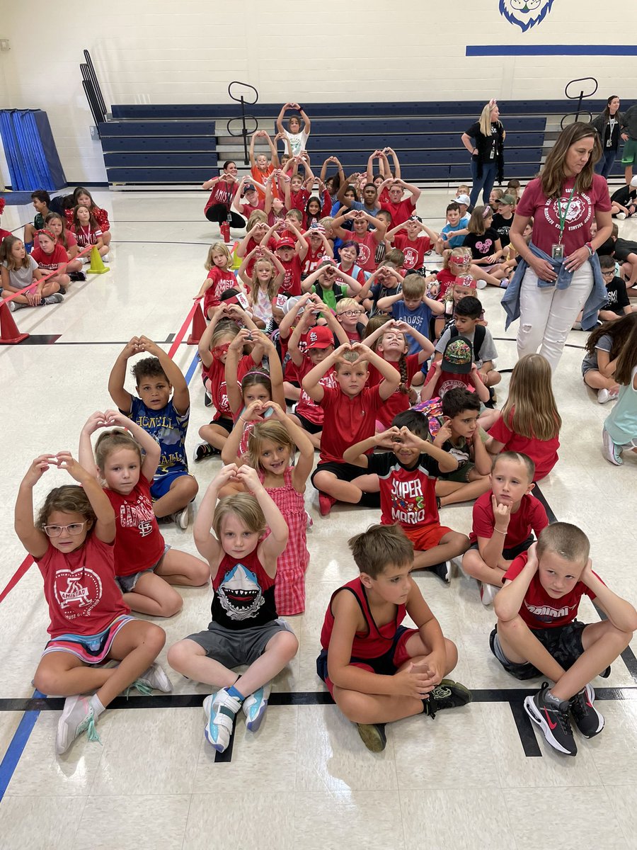 LVEschreiber's tweet photo. Amistad is ready to welcome some new house members ❤️ #LVleads #WeAreWentzville https://t.co/aNOJ3Mte1x
