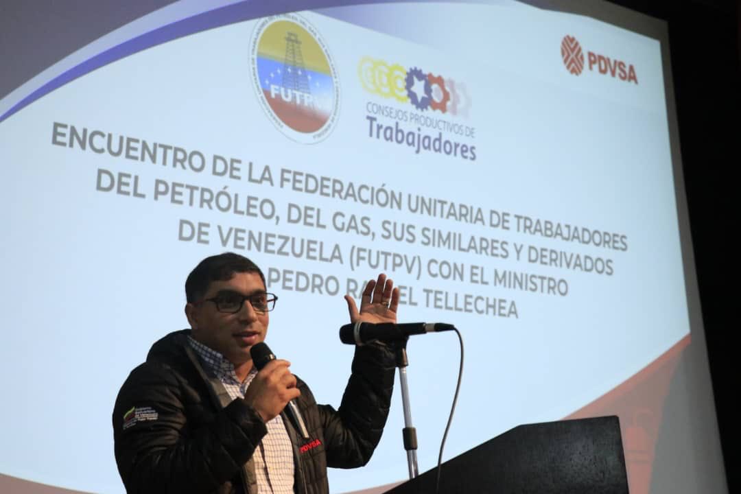 TellecheaRuiz's tweet photo. En este primer encuentro con la FUTPV reafirmé mi llamado a la unidad y el trabajo en equipo para construir una ruta segura por la recuperación de nuestra industria, anclada en los principios de máxima eficiencia y transparencia, de la mano del Presidente @NicolasMaduro. https://t.co/g6WH8HG51l