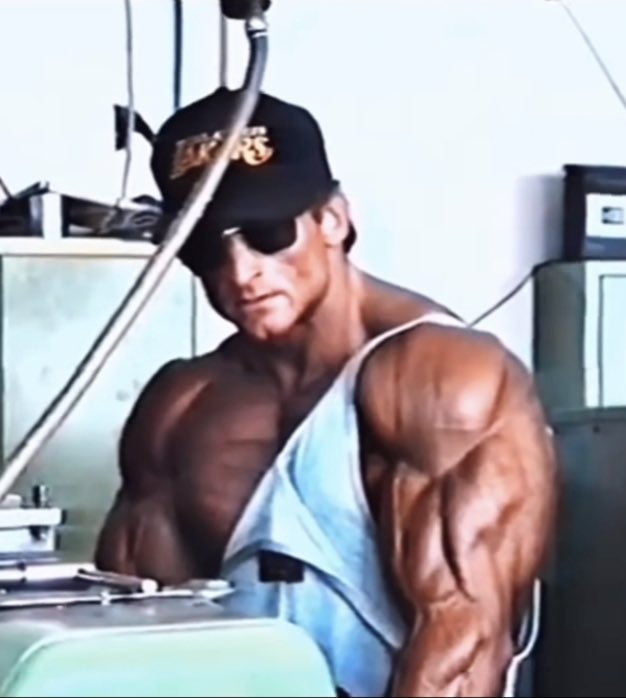 Bobro (Evil,Empire)(hedgehogsimulator) tweet media