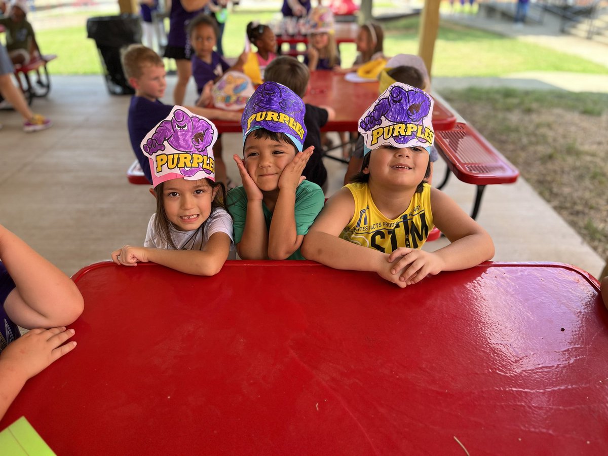 Dylan White tweet media