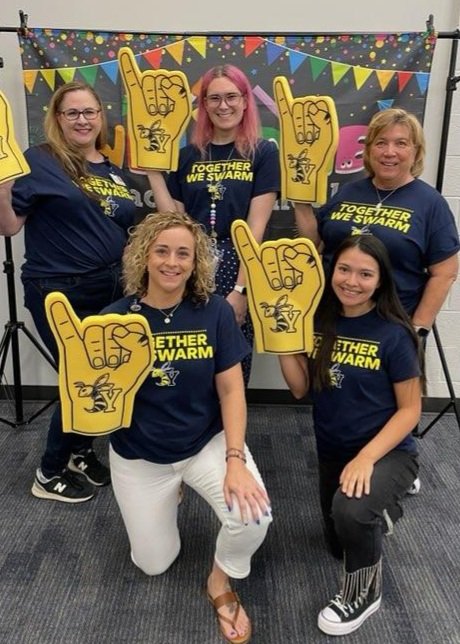 Julie Mendoza tweet media