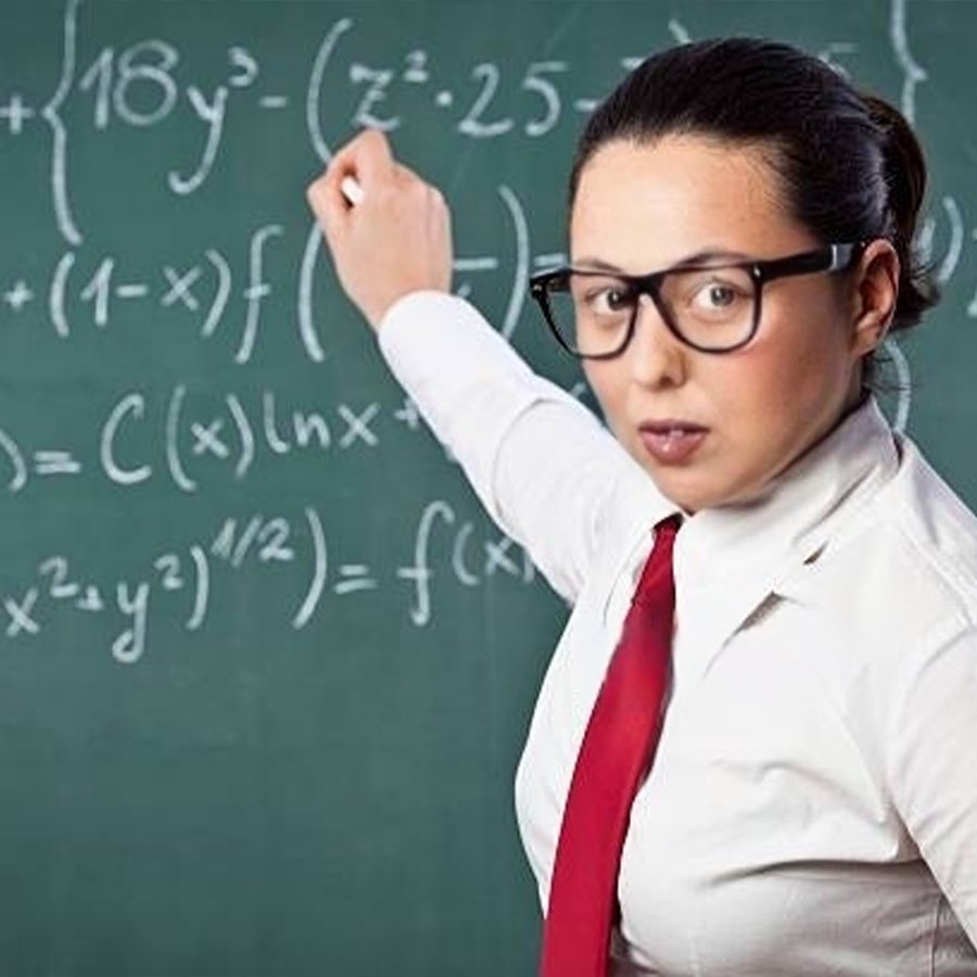 🎓 Attention Class: Miss Puffy's out, but don't fret! We've got the 'smartest woman alive' holding down the fort. Let the genius substitution begin! 🧠😄 #ClassroomUpgrade LIVE NOW ⮕ twitch.tv/puffyroll #apex #cod