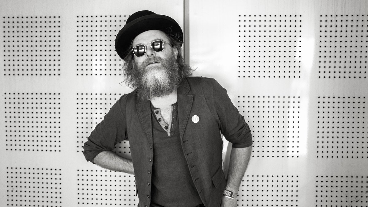 Good news! Tickets are on sale for the <a href="/andersdust/">Anders Parker</a>  Undertow Tour. I saw him play a magical show with <a href="/sonvoltmusic/">Son Volt</a> last weekend. His new album is really beautiful and these songs are gonna shine extra bright at these small capacity shows. Get tickets: undertowshows.com/collections/an…