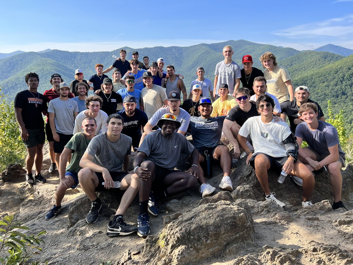 MontreatCavBase's tweet photo. Awesome day hiking Lookout w the guys! It was an accomplishment just getting up there for some of us. Great time sharing what they were thankful for OR looking forward to this year. Proud of these guys and their diff makeups. #cavclan #lafamilia #CavsRHere #PersonOverPlayer https://t.co/AnROIpNHIa