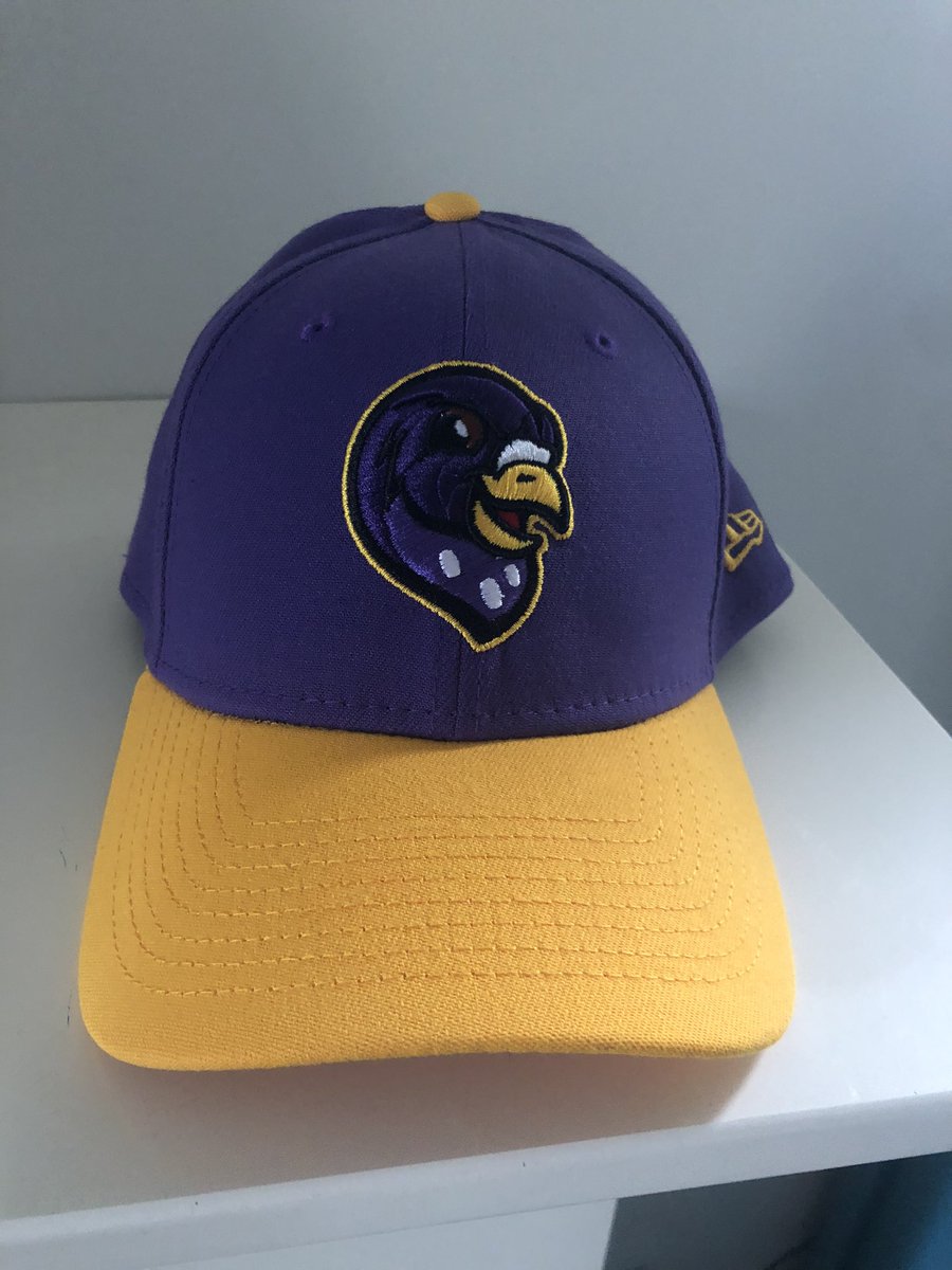 smittyz73's tweet image. Todays hat 🧢 of the day is this recent purchase from…….can anyone name the team who has this as an alternate identity? #HOTD #HatTwitter #milb
Thanks @BannonJim for delivery to the girth from South Carolina!