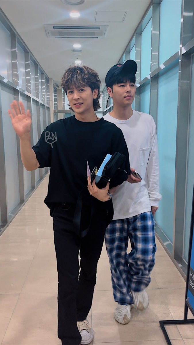 ` 준회허스키 ジ tweet media