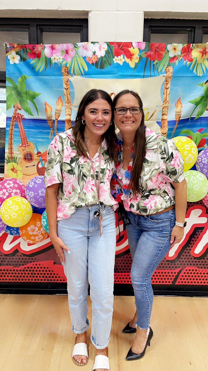 Aloha from CISD! <a href="/DeAnnePage8/">DeAnne Page</a>  <a href="/Miss_Armenta/">Abigail Armenta</a> 
#cisdleadingtheway