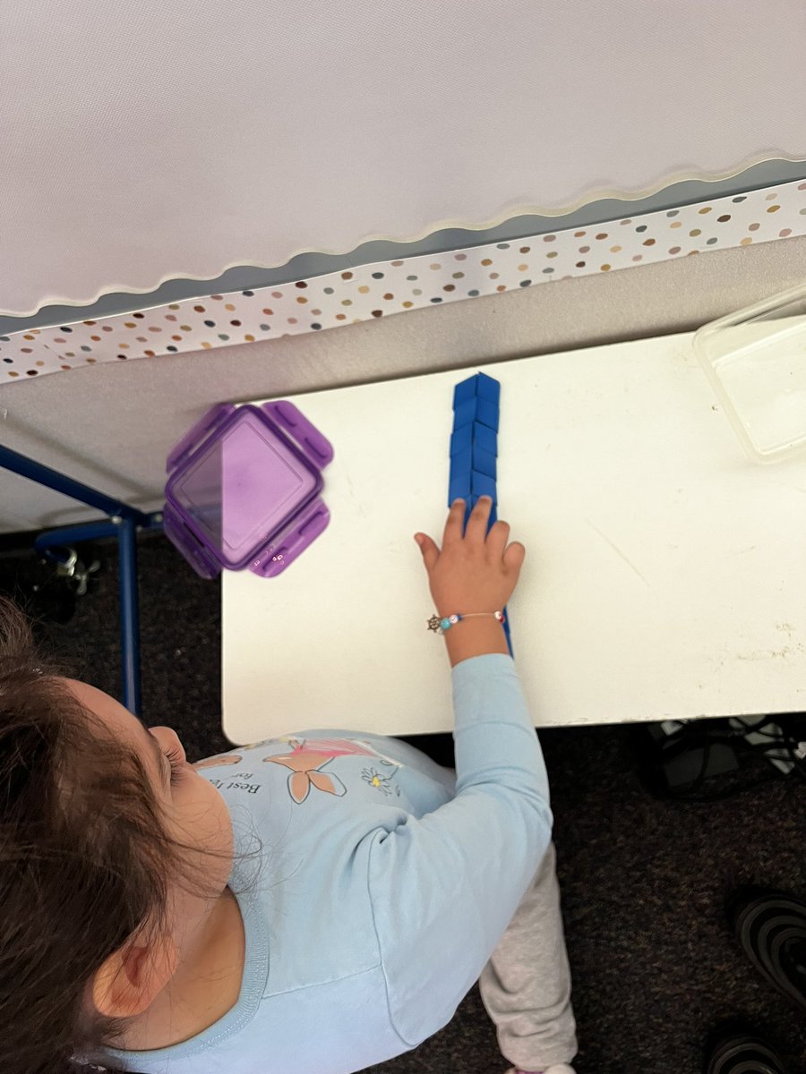 Miss Ellison tweet media