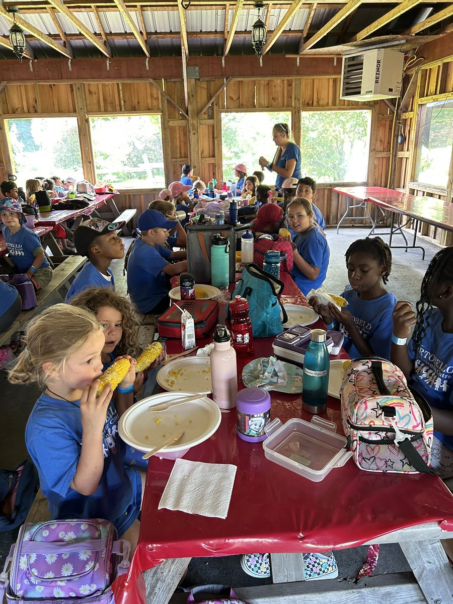 PortobelloELC's tweet photo. What a fun trip we had this week at Proulx Farm with our east end centres @BeaconwoodSAP @GardenwaySAP @SFA_ELC @ElmridgeSap https://t.co/0s0MypGPvS