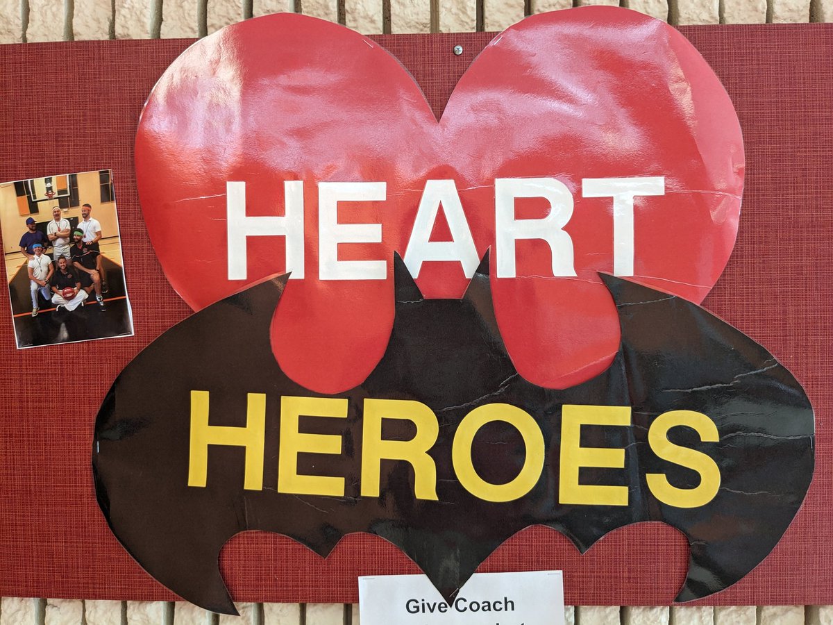 CoachMosh's tweet photo. Our board needs some love! Barry families can share one individual or family photo of your student getting active! Send a *copy* to school or just email masciovj@platteco.k12.mo.us! #pcr3proud #BeBarry #PhysEd https://t.co/D4ZISbjeuT