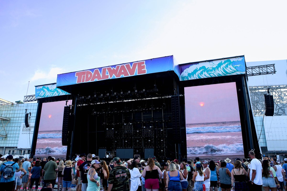 MtnPrds's tweet photo. Making waves with the help of our MTN HD+ main stage π
Another successful year for the MTN Crew at @TidalWaveFest!
#TidalWave #TidalWaveFest #MusicFestival https://t.co/tZt8Szjd4r