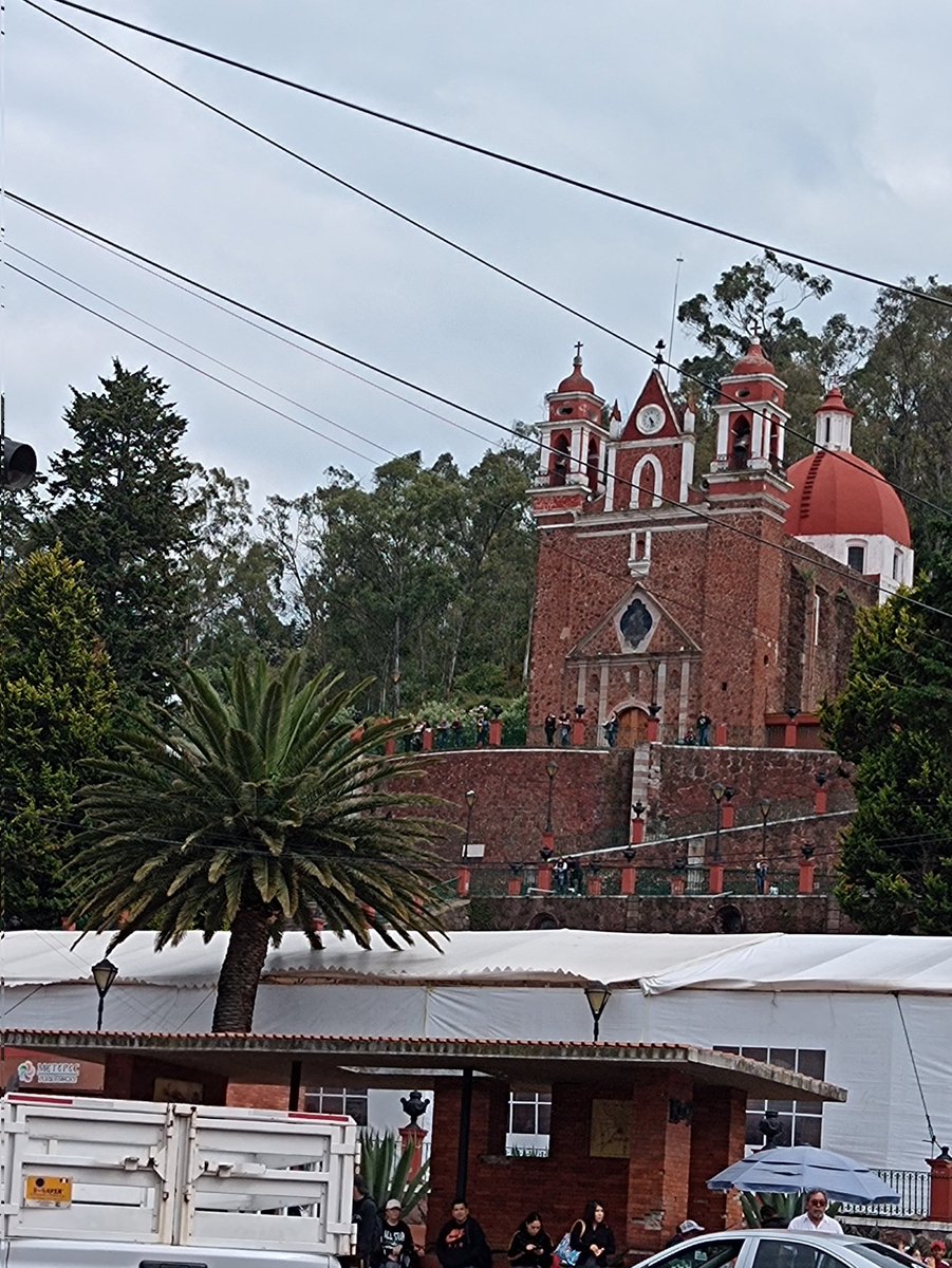 Alguna pareja por aquí para ir a un bar a tomar algo o al Picasso a disfrutar de la tarde.