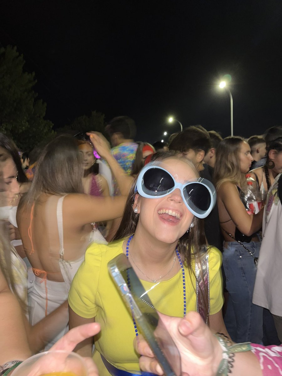 fiesta yeyé 
mi verano favorito