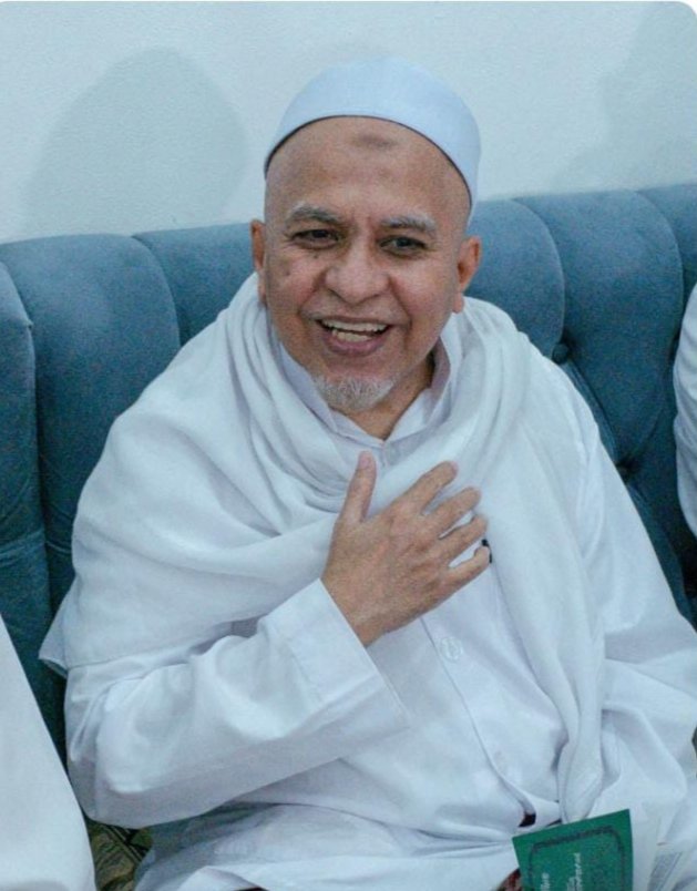 اِنّا لِلّهِ وَاِنّا اِلَيْهِ رَاجِعُوْن

Telah berpulang Ke Rahmatullah  Habib Muhamad Bin Husin Alaydrus 
Mari sama sama kita Do'akan Almarhum 🙏🙏🙏