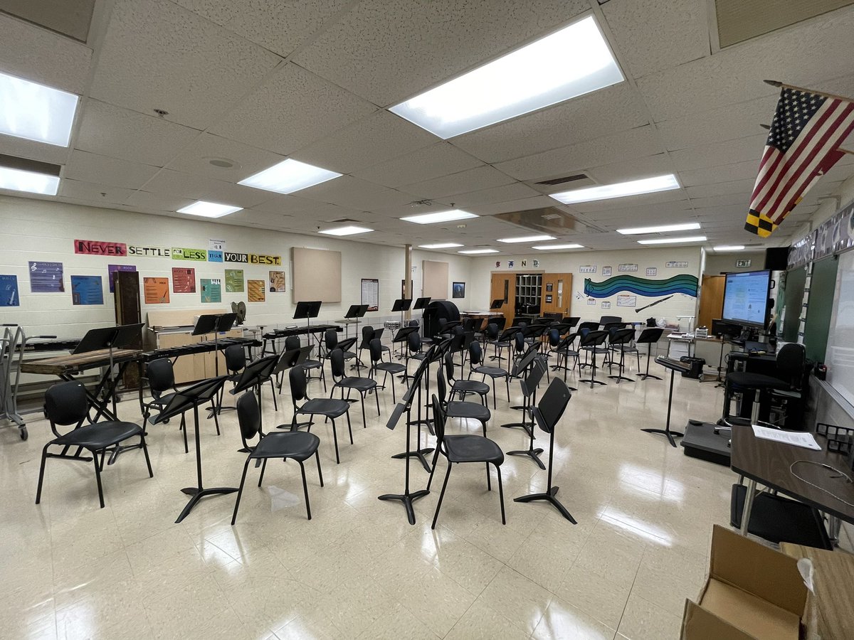 AllegrucciMusic's tweet photo. So excited to start another year of making music together. Welcome back Panthers! 🎺🥁📚✏️ https://t.co/uSwdntQFjx