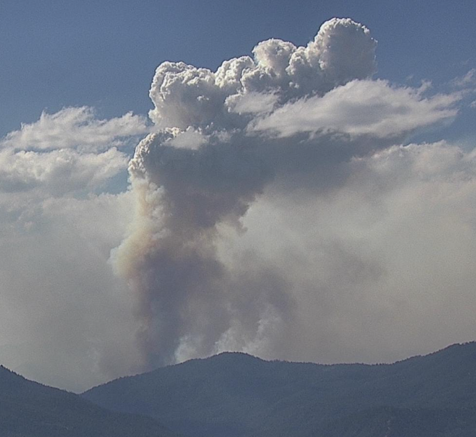 mathias_he41002's tweet image. activity this afternoon
pic 1 #ScottFire and #GoldFires
pic 2 #SouthForkComplexFire