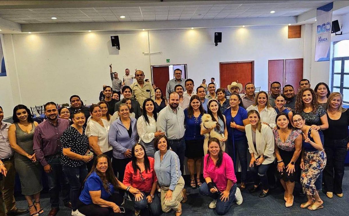 KathiaBolio's tweet photo. En @AccionNacional cumpliremos con la #AccionesAfirmativas en candidaturas a favor de los Grupos en Situación de Vulnerabilidad para quienes el INE mandató, ni un paso atrás para la inclusión y representación de todos los sectores de la sociedad en Congresos y las Cámaras. GRACIAS al @CDEPANDurango por la invitación para hablar del cumplimiento y responsabilidad que tenemos todos los partidos políticos y dar un piso parejo para todos.
Gracias al Presidente Mario Salazar Madera y mi Secretaria Estatal de Igualdad y Desarrollo Humano Sofia Duran, legisladores, militantes y sociedad civil por las mesas de Diálogo y el Taller, a los diferentes medios de comunicación que nos invitaron a noticieros de radio y televisión.
Una gran jornada!!!!
#LoMejorParaDurango