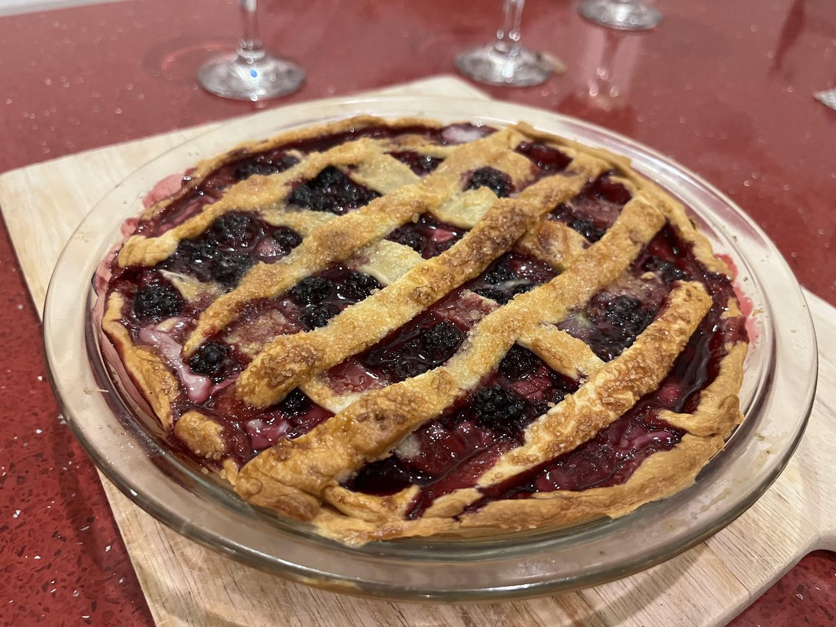 For the first time in a long while Mrs 007 innovated with baking in the kitchen and made a blackberry and mango tart.

It was delicious - probably not very good for me but I hope the feedback she gets through this post inspires her to do some more ❤