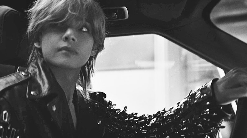 picstaegi_'s tweet photo. ⓘ este usuário sente um penhasco ao ver kim taehyung de mullet .𝘀͟𝗮͟𝗶͟𝗯͟𝗮͟ 𝗺͟𝗮͟𝗶͟𝘀͟ https://t.co/dHKPS28eix