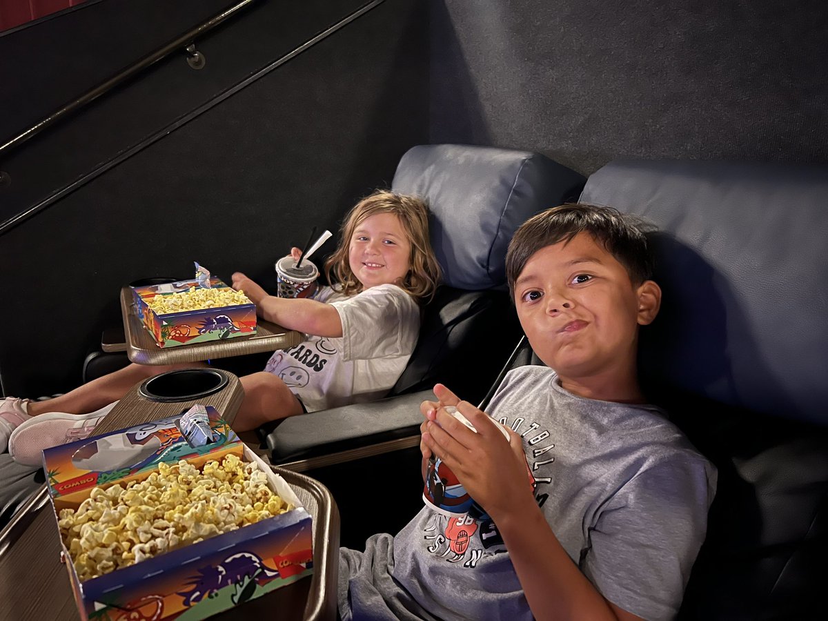 LiveWithChewy's tweet photo. Celebrating the #FirstFriday with a movie!!! #Besties #HLES https://t.co/zheaReAz8s