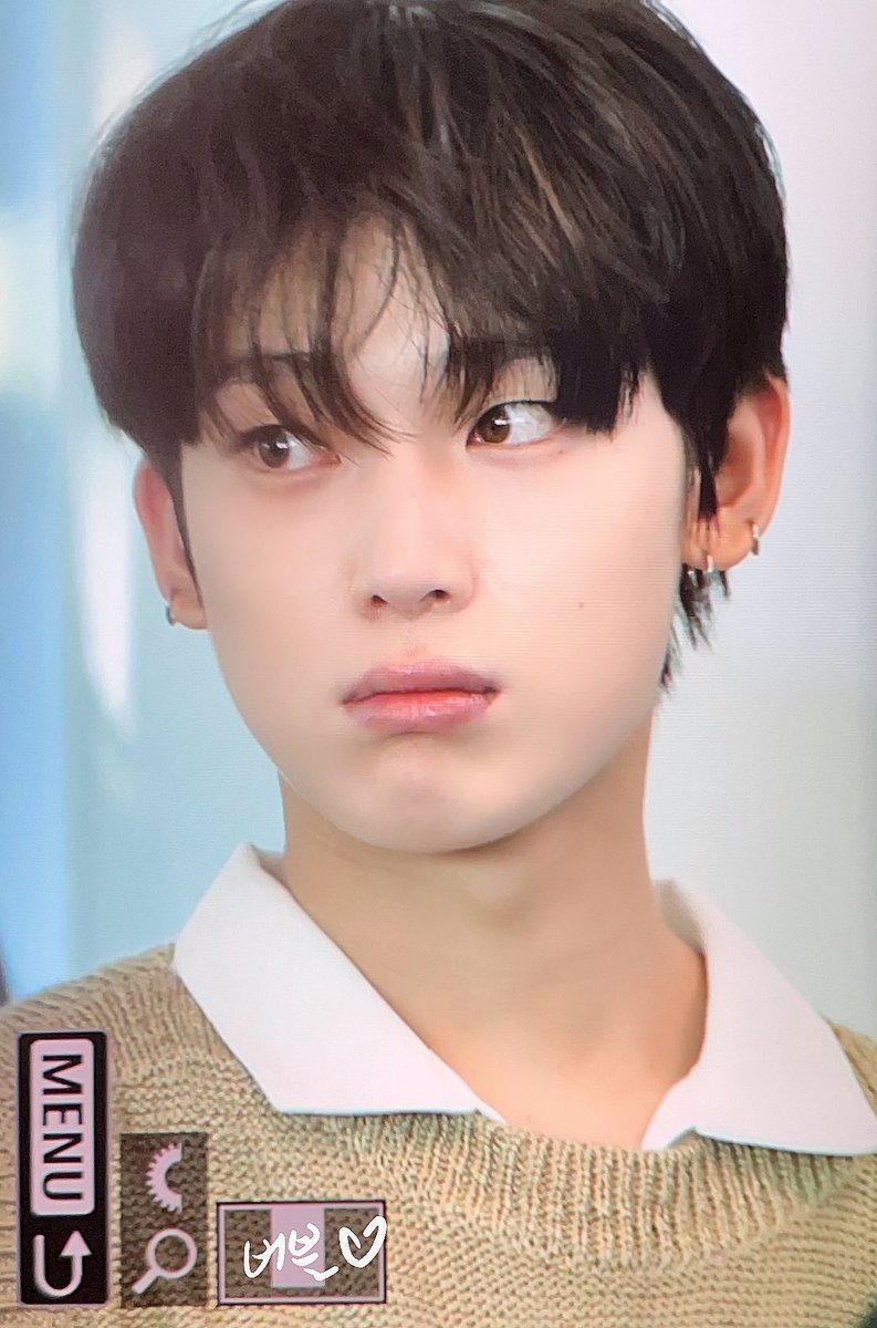 🦊🌻 | fan account tweet media