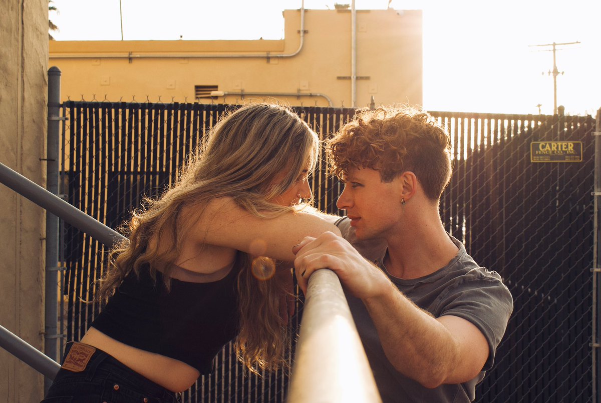 ridgdowns's tweet photo. I let you in and you hit me right where I f**king hurts 🖤 One week of “Toxic Tonic” - how are y’all liking the song? https://t.co/CuwzarzVKB