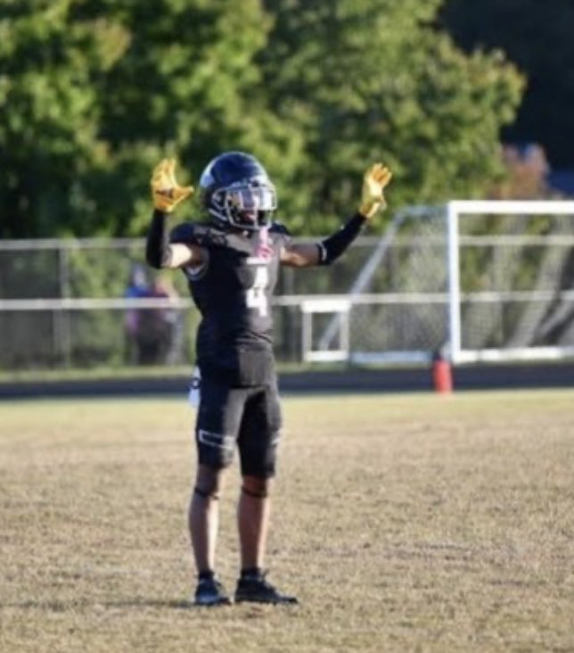 aka_themamba's tweet photo. MPSSAA 2023 ⭐️

ATH Antonio Berry 5’8 145
Northwest

Whether running the ball, catching the ball, or returning one, a threat to go to the house. Amassed 1,702 all-purpose yards and scored 14 tds. Selected to the WaPost All-Met 2nd team. All-MoCo in ‘21. MPSSAA All-State HM in ‘22 https://t.co/77QDpFAVpV