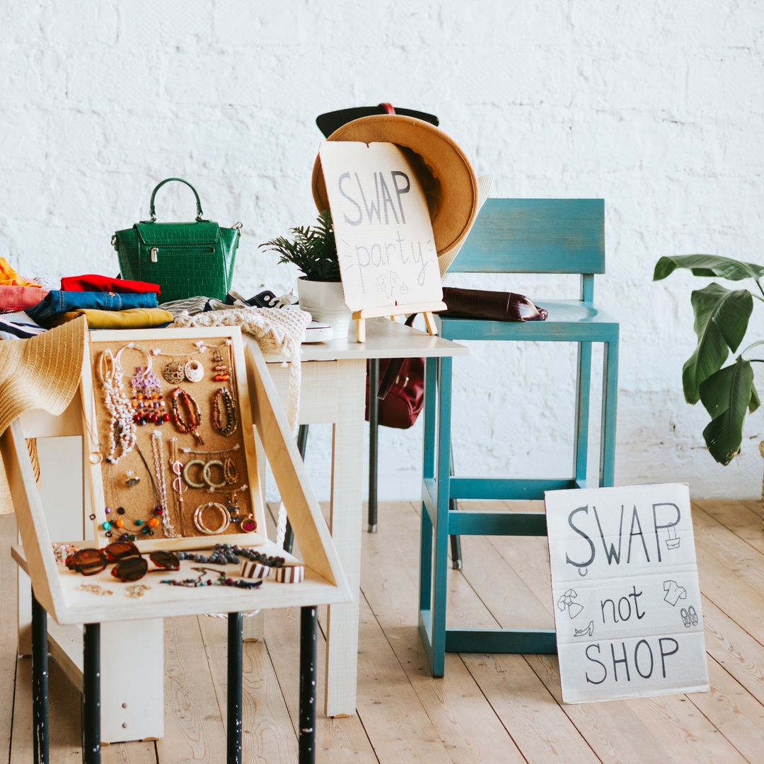 Showing love to our planet can be as fashionable as it is eco-friendly. Today is #NationalSecondhandWardrobeDay, &amp; what better way to honor it than a clothes swap with friends?

You'll be #decluttering, spending time with your pals, &amp; doing your part to reduce waste!