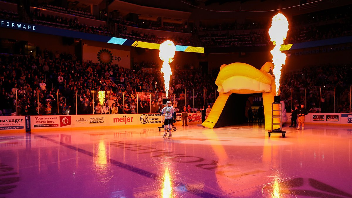 It's giving Opening Night vibes. We're 1️⃣0️⃣ weeks away from puck drop!

🎟️: bit.ly/wal_openingwee…