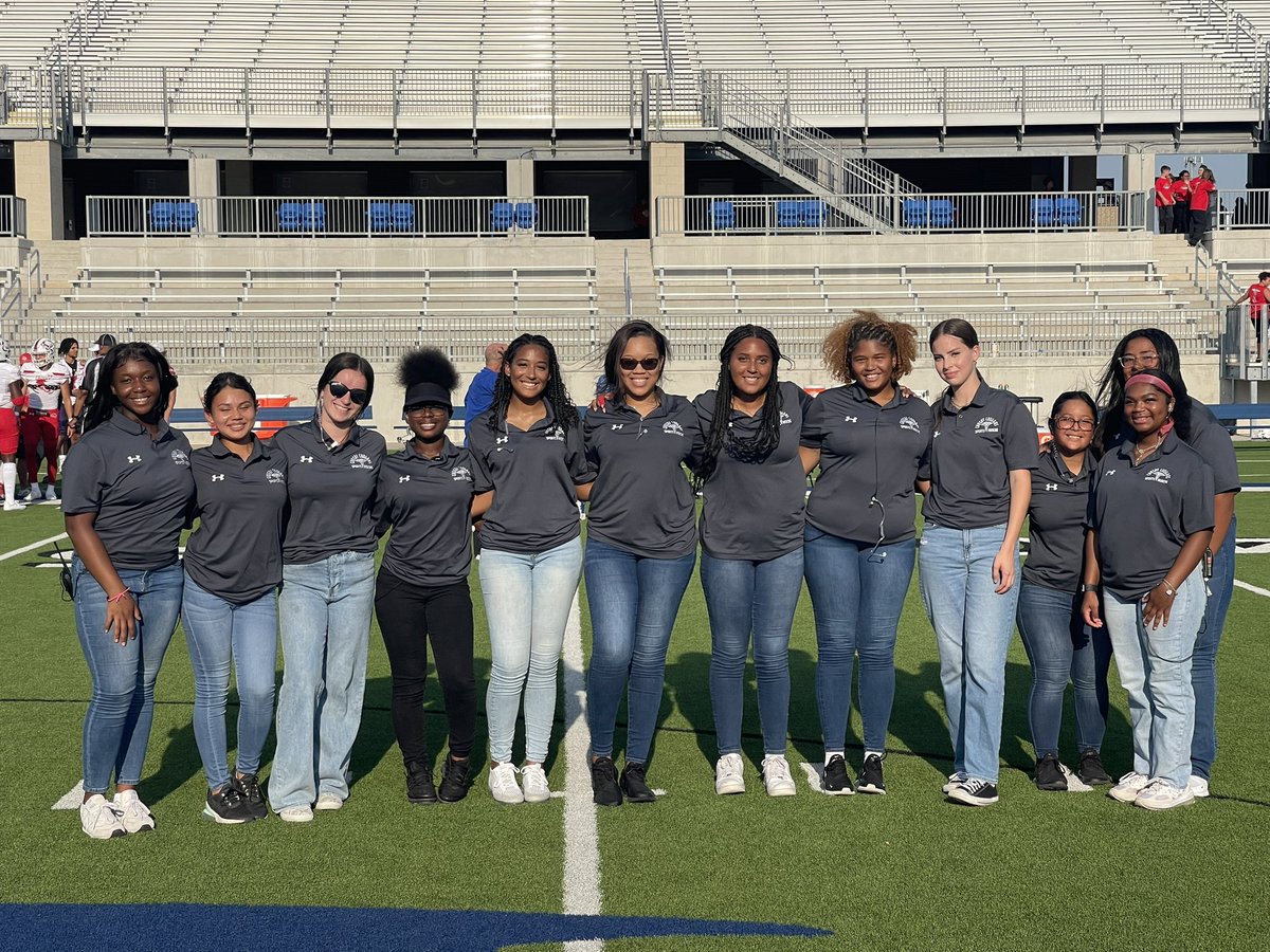 Getting ready for kickoff! But always find time for a photo op! #movingforward