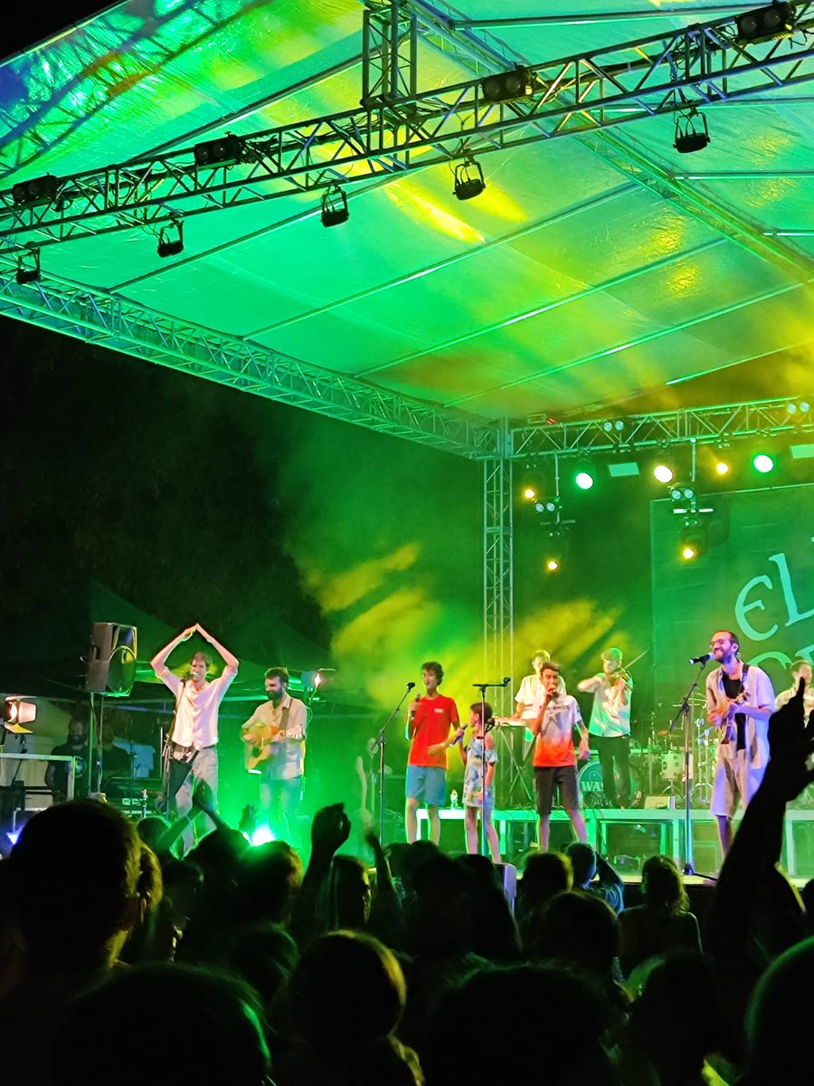 Gràcies, <a href="/elponypisador/">El Pony Pisador</a> , per haver concedit aquesy moment màgic a <a href="/ConfraMithril/">La Confraria del Mithril</a>