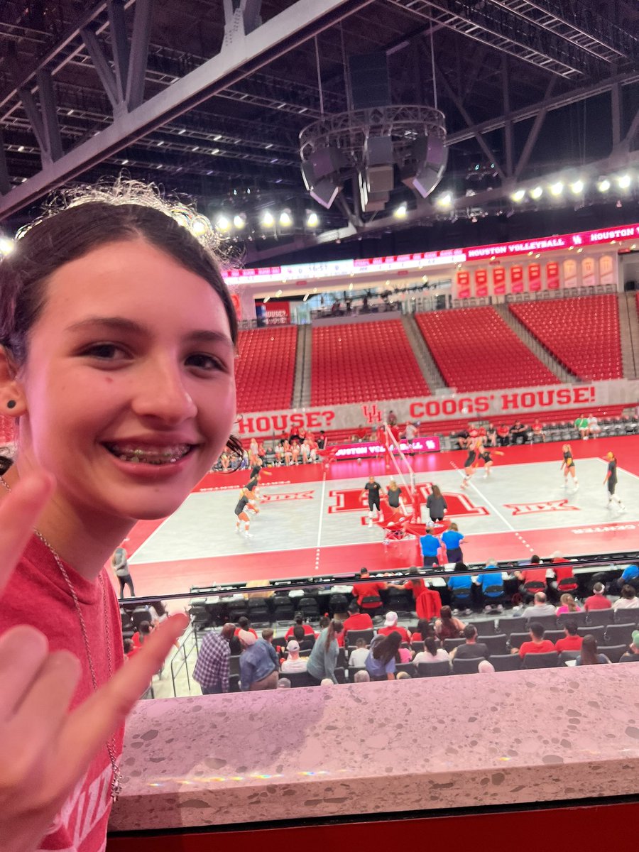 Shellshocked23's tweet image. #UofH vs #USC Let’s go Coogs!