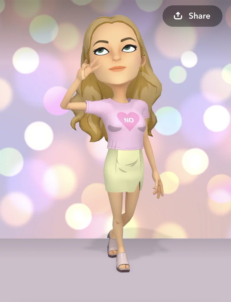 emkirchh's tweet photo. why is my bitmoji slaying so hard rn https://t.co/0ASg1SEXRg