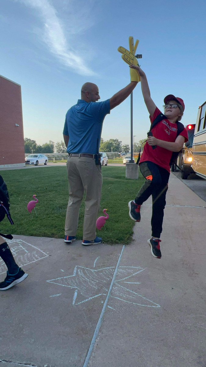 PrincipalHutton's tweet image. I have the best office team! High Fives are the best! #GrowingGreatness #zephyrpride