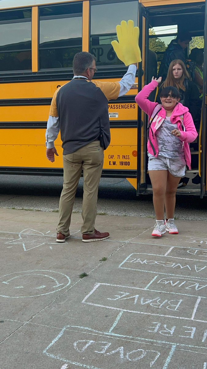 PrincipalHutton's tweet image. I have the best office team! High Fives are the best! #GrowingGreatness #zephyrpride