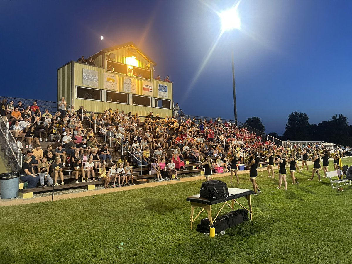 Sophia Ortiz (@sophiaortizzzz) on Twitter photo SCORE: 8-6
End of first quarter and Fayette is in the lead!
<a href="/KOMUsports/">KOMU 8 Sports</a> <a href="/FayetteFalcons/">Fayette High School</a> <a href="/FalconFootbal17/">Falcon Football</a> SCORE: 8-6
End of first quarter and Fayette is in the lead!
<a href="/KOMUsports/">KOMU 8 Sports</a> <a href="/FayetteFalcons/">Fayette High School</a> <a href="/FalconFootbal17/">Falcon Football</a>