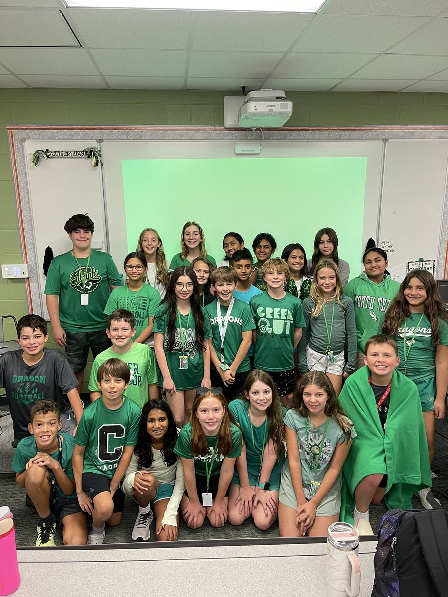 Happy Green Out!! 💚💚