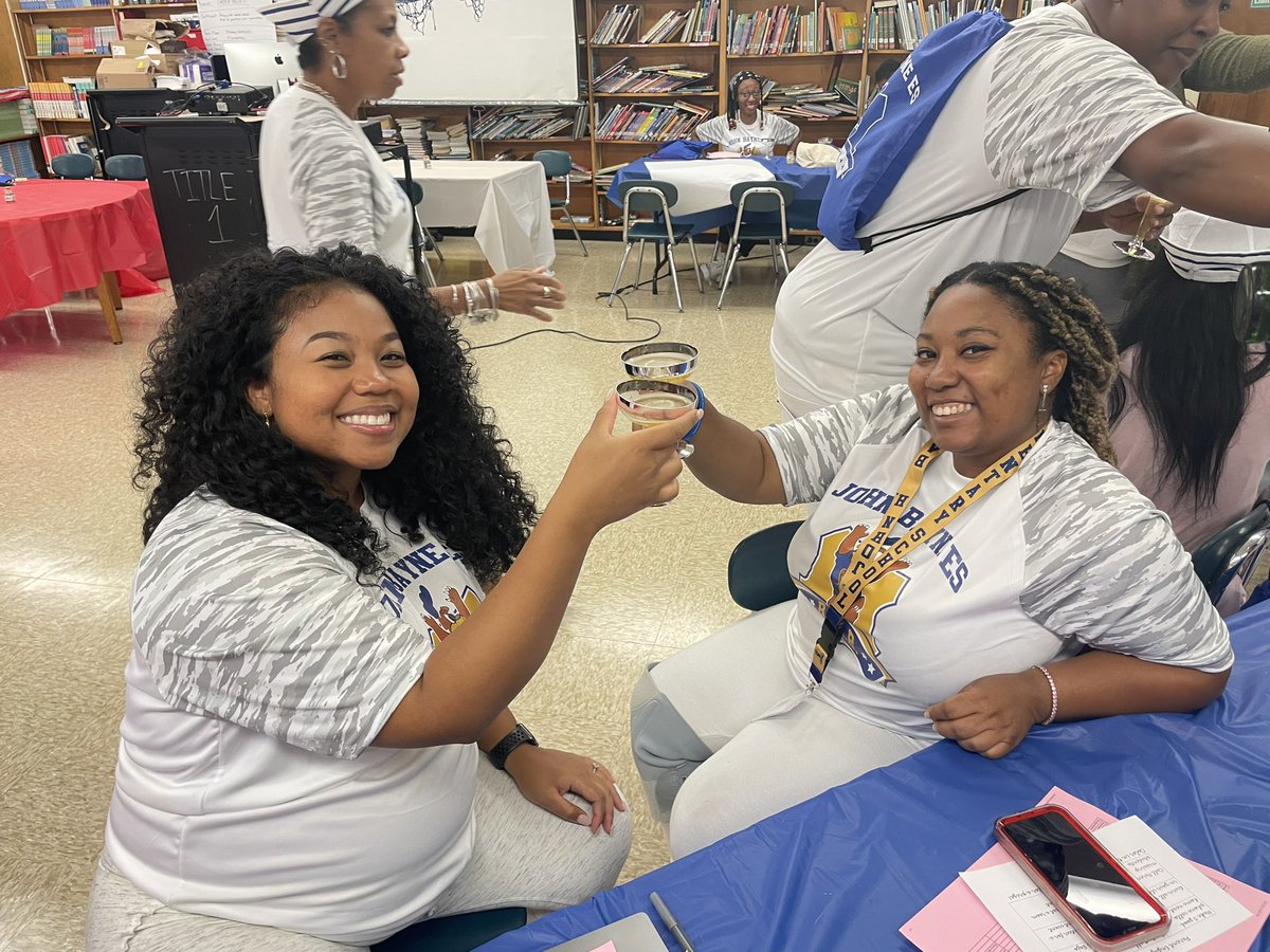 JohnBayneES's tweet image. Today was a great day! We greeted our families and dug deep into the first days of schools for Mathematics and Reading. Cheers to a great year!@JohnBayneES @pgcps @Title1_PGCPS @Area1PGCPS #sailingbeyondlimits #allwhiteopenhouse