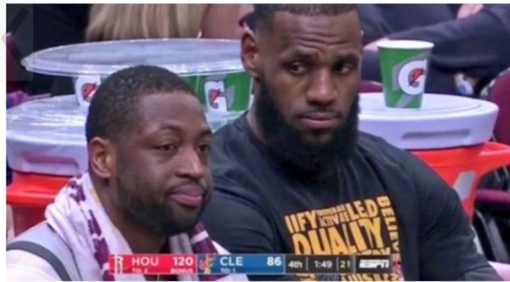 rozayrolla215's tweet photo. @AdamSchefter Jerry looking at Dak rn😂😂😂 https://t.co/vKeofCMJvD