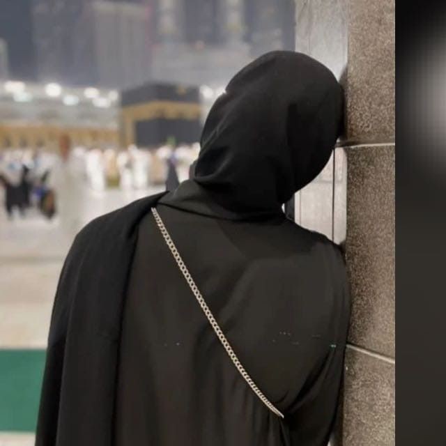 "Allah ﷻ seni uygun bir anda kurtaracak, endişelenme." 🤍