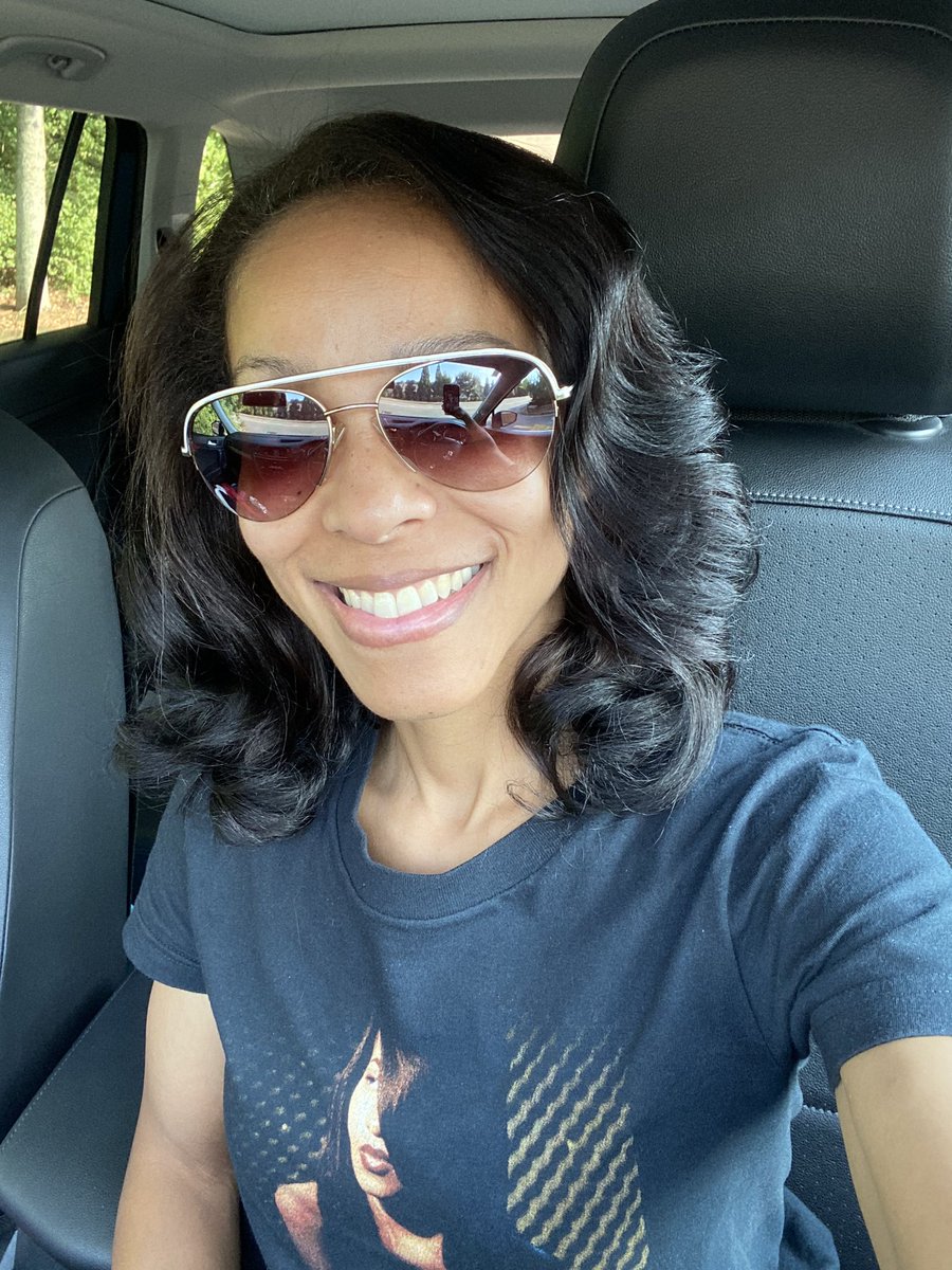 JadaReneeHolmes's tweet photo. I gotta represent for my soul sista Babygirl Aaliyah Dana Haughton ~/.\~ and the 7 other passengers/friends with her.
August 25,2001- ETERNITY
#aaliyah
#ericforeman
#scottgallin
#keithwallace
#douglaskratz,
#ginasmith
#christophermaldonado
#anthonydodd
#RIPAaliyah https://t.co/M4c16MJ8AC
