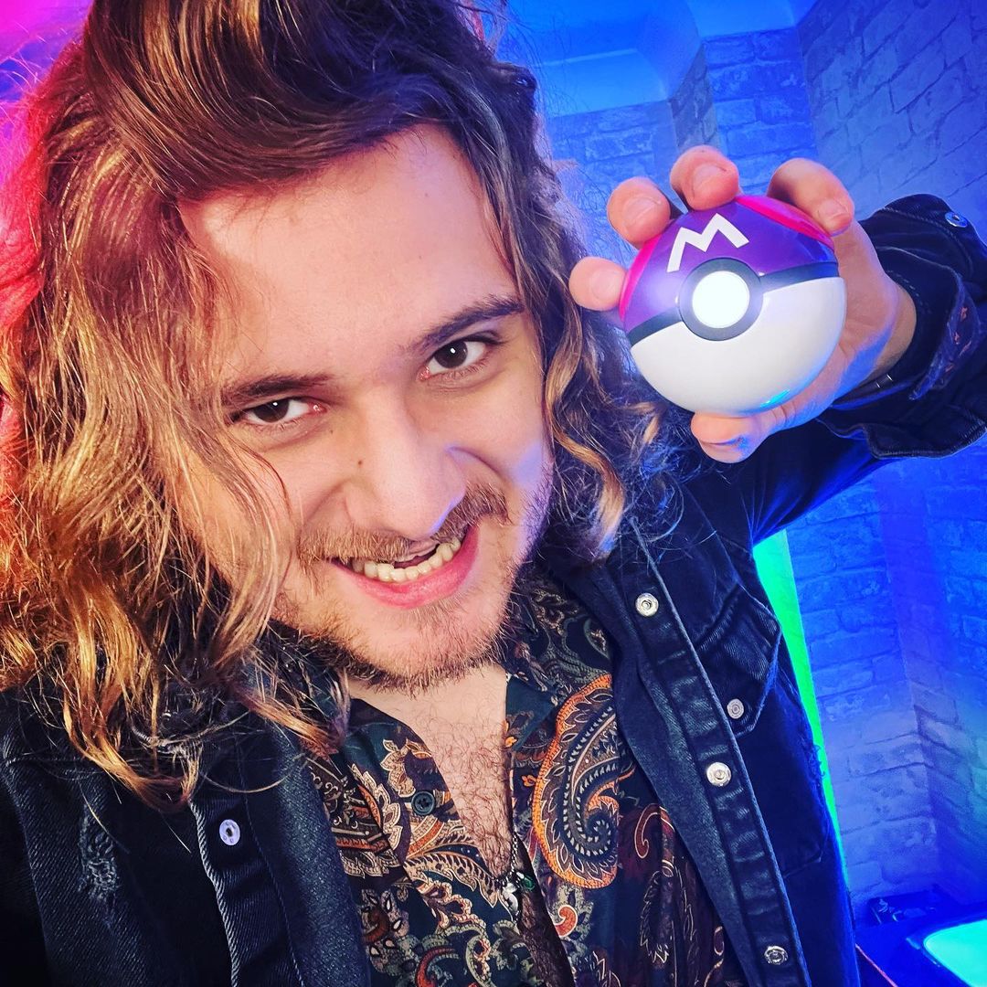 Rick Benson (@megaevrick) on Twitter photo 