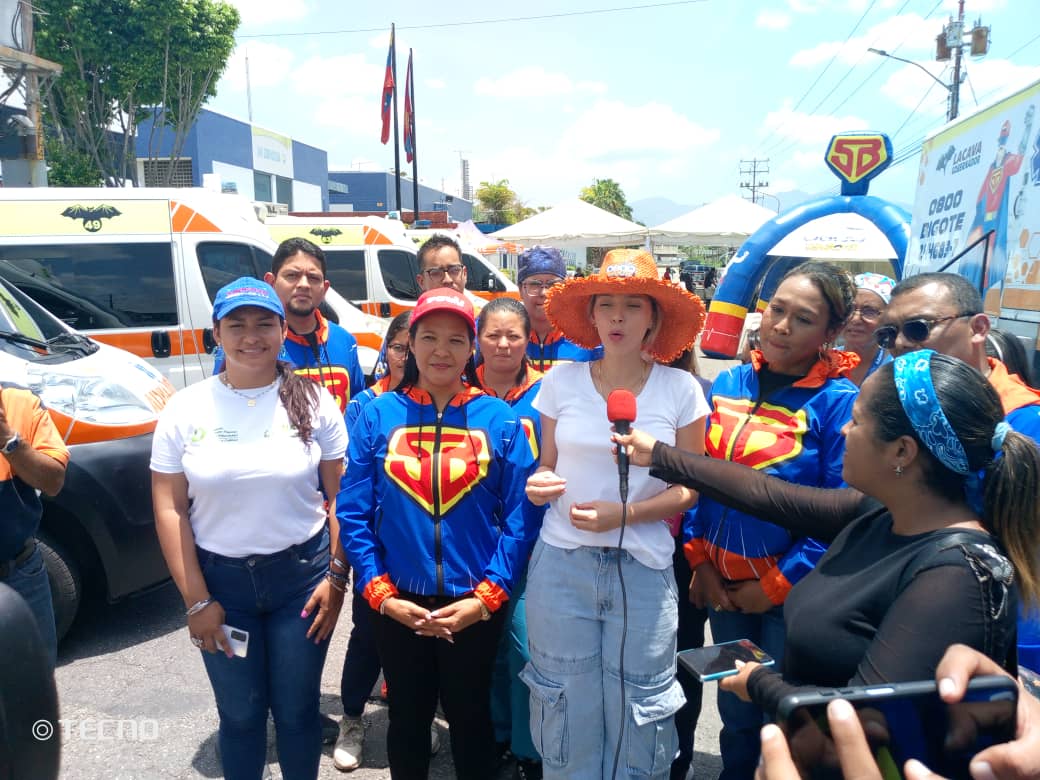 Cnae_Guacara10's tweet photo. Hoy #25Ago Gracias a nuestro Pdte @NicolasMaduro y nuestro Gobernador @rafaellacava10 y al @0800BIGOTE atendió al Sector Alimentación de Carabobo y la CNAE dijo ¡PRESENTE! 🥳🇻🇪🔟❤️ Somos Pueblo Valiente

@pedrodiazg59 @_LaAvanzadora @NorelysABolivar
#MundoMultipolarYPluricéntrico https://t.co/4hWXlzMO3x