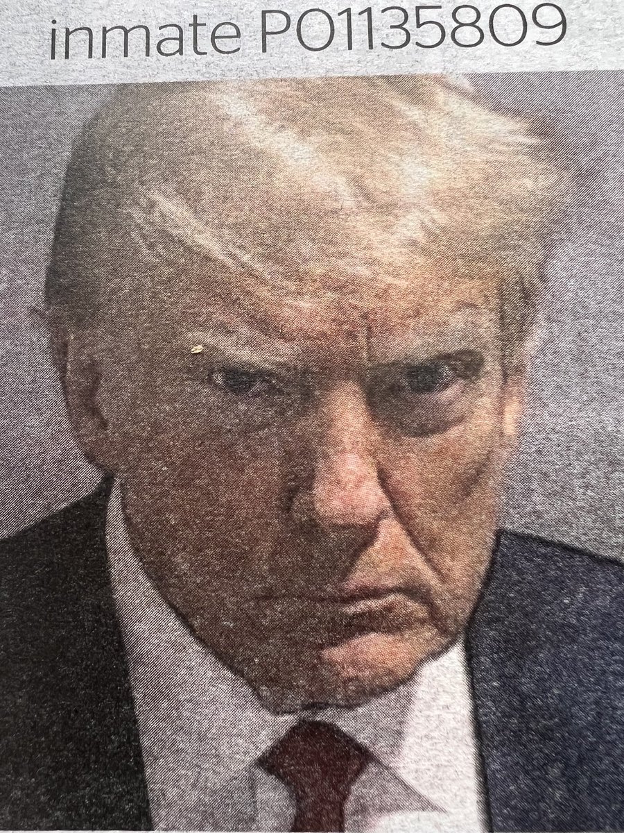 AndrewInwood's tweet photo. If I was  Donald Trump I would be pleased with this photo. He looks purposeful and intense. This is a shift from buffoon. https://t.co/kpwcevnJNk