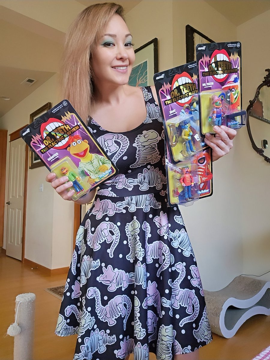 AniMiaOfficial's tweet photo. Here it is!
I'm giving away some really cool @super7store figures to one lucky winner.
To enter:
Step 1) Make sure you're following @AniMiaOfficial
Step 2) Like and retweet this tweet
That's it. Winner chosen on 9/1. https://t.co/8FeU7Z7gh5