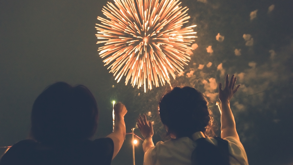 #PhotosOfTheMonth: The Omagari Hanabi - National Fireworks Competition 🎆 kicks off today! Rousing sound, dazzling light ✨, and competitive spirit 🏆 abound at this #Akita event where teams have showcased breathtaking pyrotechnic medleys for 100+ years. stayakita.com/things-to-do/t…