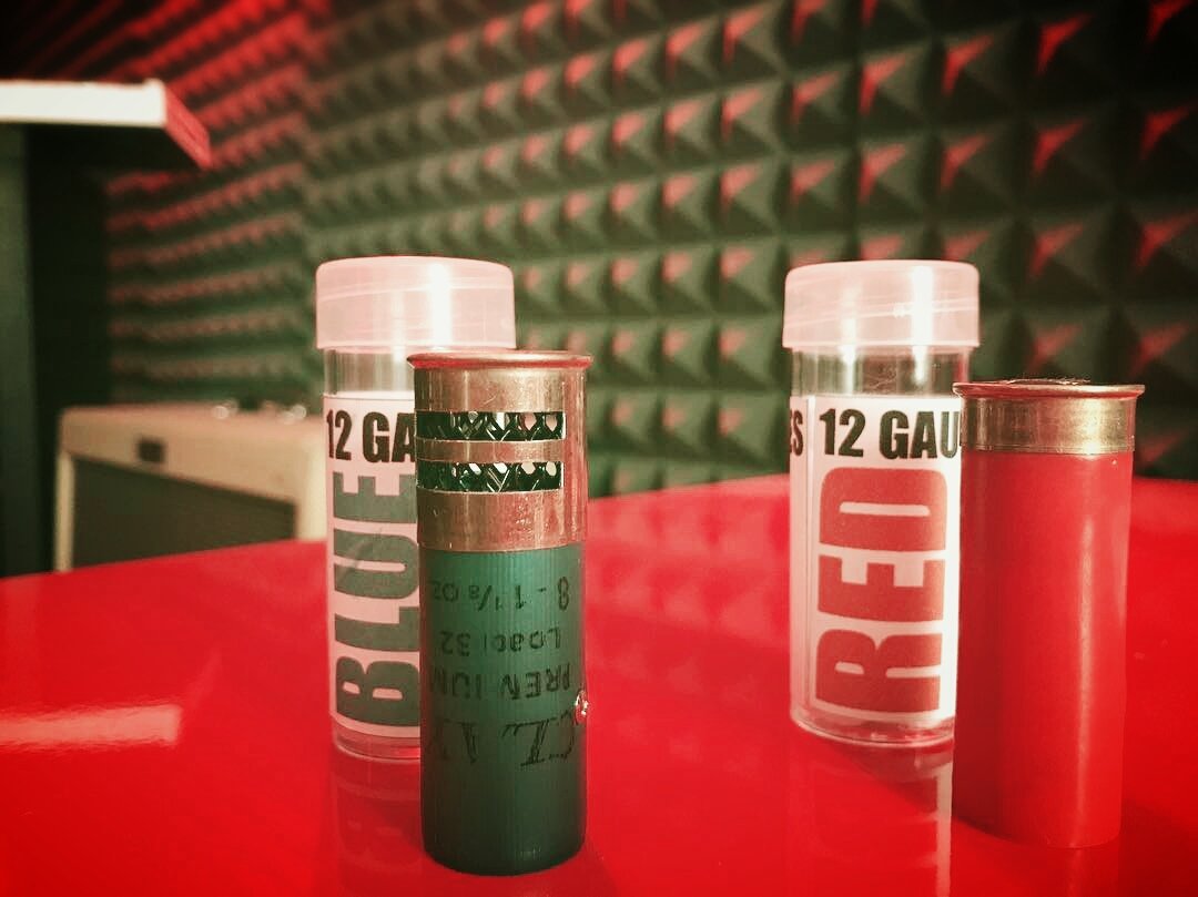 Blackvoltaudio's tweet photo. La pareja perfecta: Green 12 + Red 12 😍
.
.
.
➡ https://t.co/Oj27mAGtku
.
.
.
📷 @DavideLepido
.
.
.
#12GaugeMics #ProAudioDealer #BlackvoltAudio #Blackvolt  #SoundEngineer #RecordingTools #AudioTools #AudioTools #AudioLife #StudioLife #MicPre #Recording #DistributedByBlackvolt https://t.co/3D2fxvGoHb
