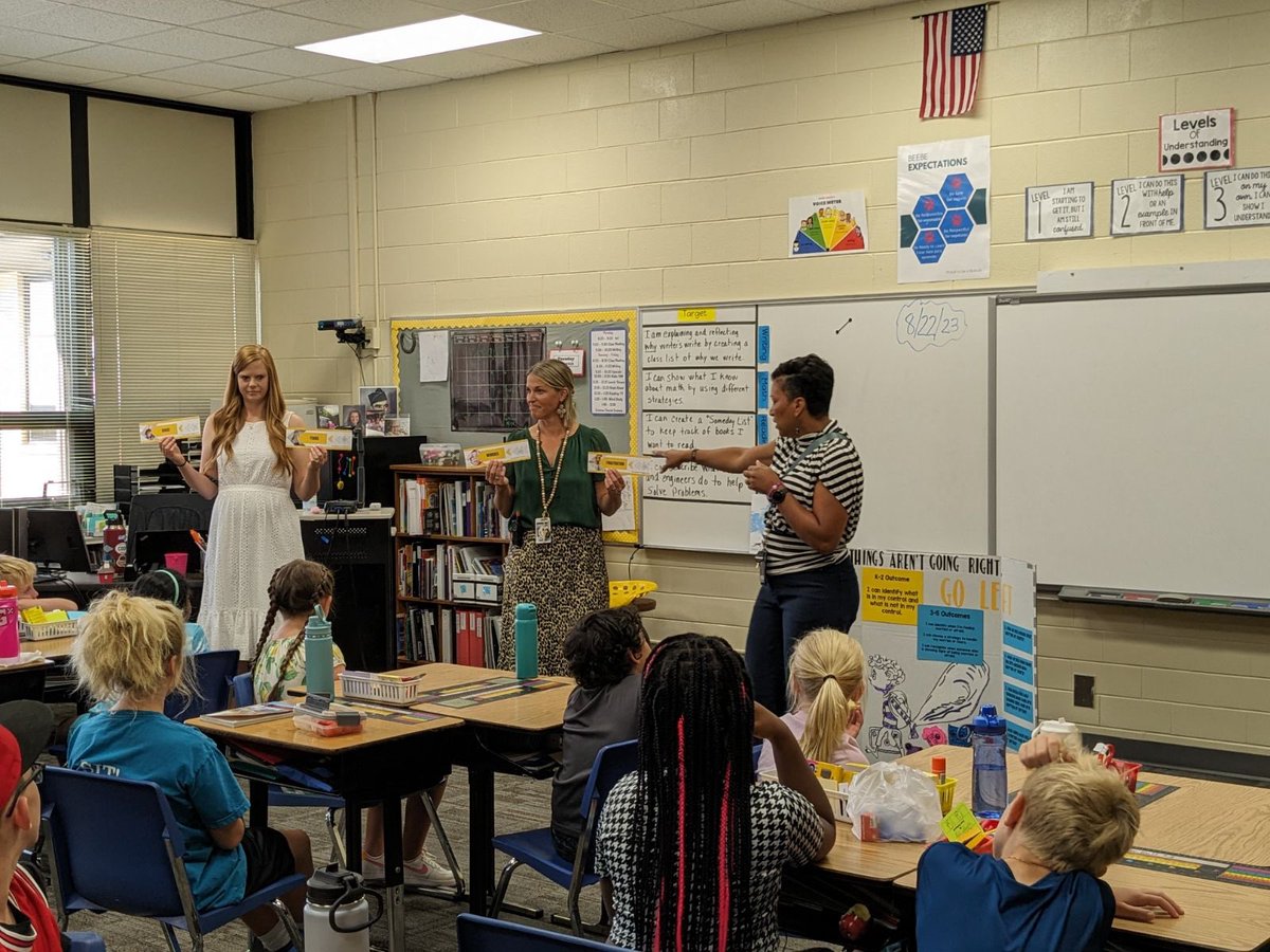 We had a blast reading to every class and getting to talk about what’s in our share of control and the importance of going left. <a href="/MarcCola3/">Marc Colagiovanni</a> #BBLearning2Rise